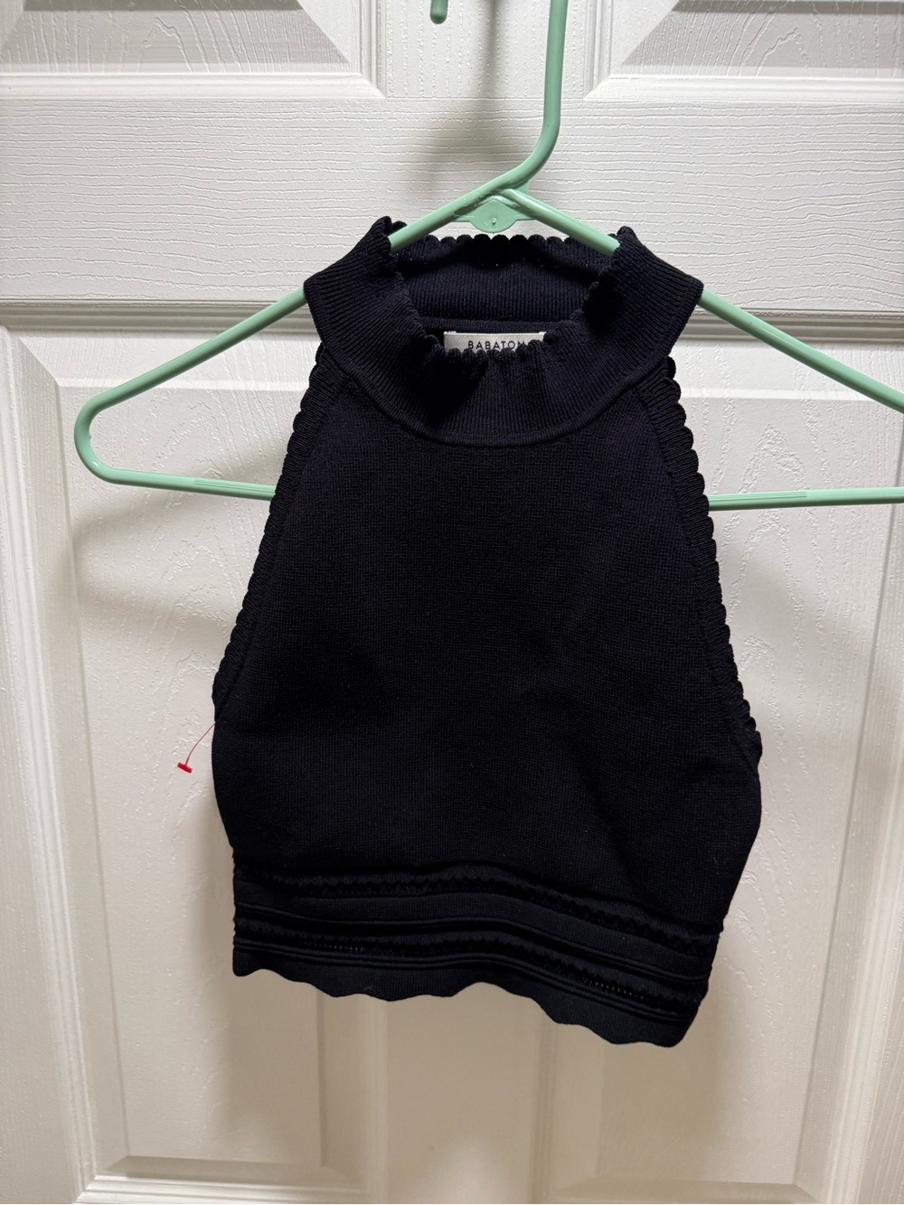 🖤Babaton Eras Tank (S) BLACK🖤 - Picture 5 of 9